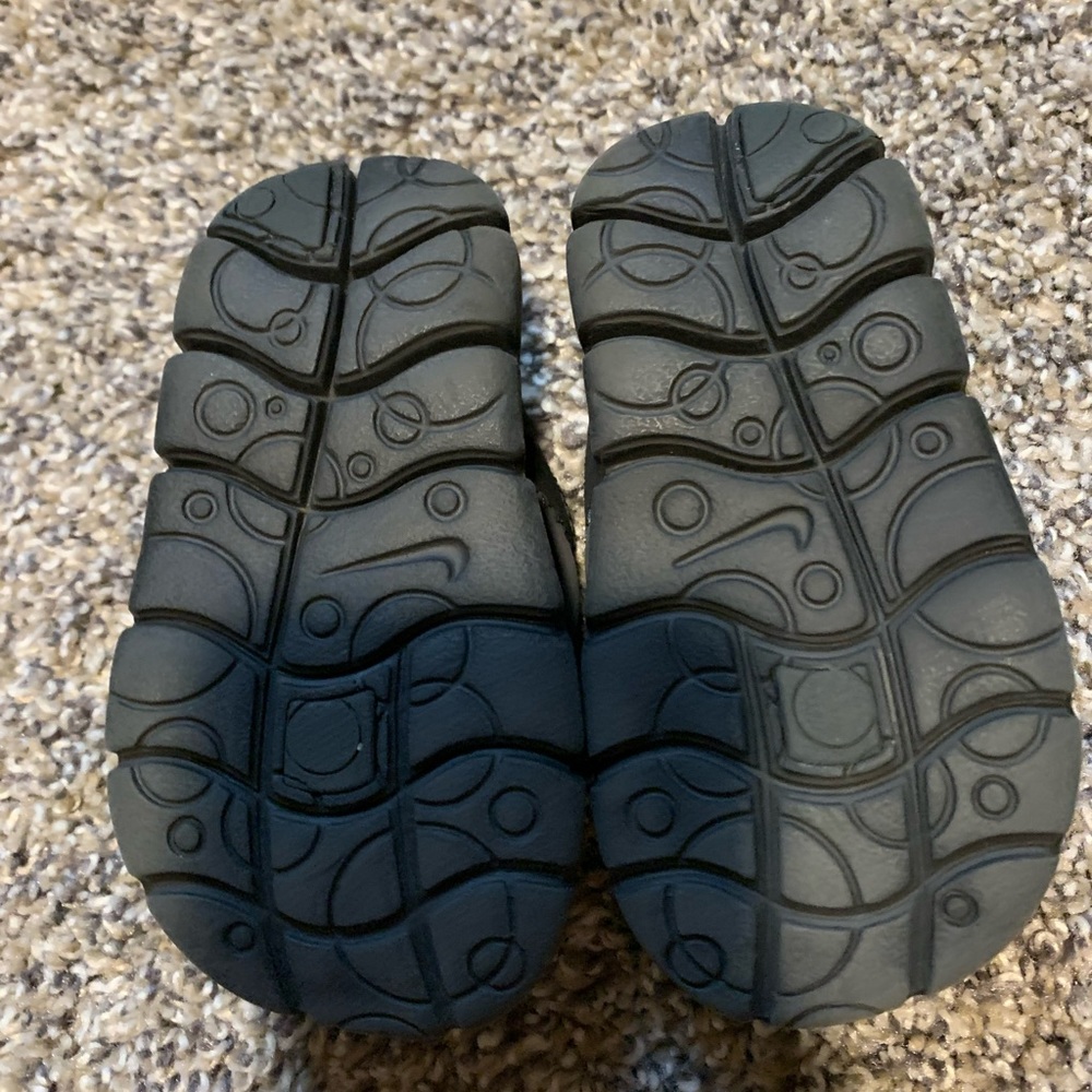 Infant Nike sandals - Picture 2 of 2